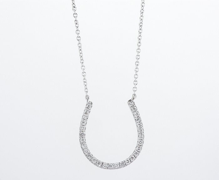 שרשרת תליון פרסה משובץ יהלומים