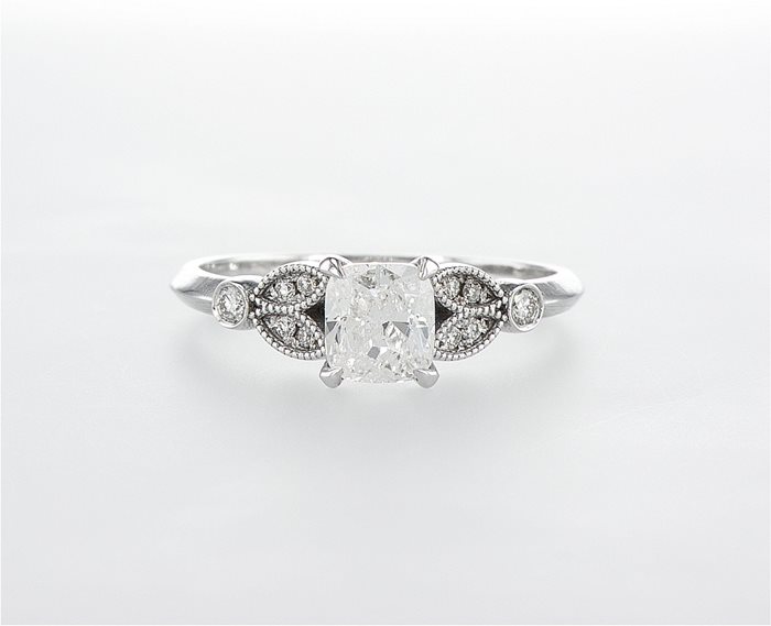 טבעת קושן בסגנון "וינטג"