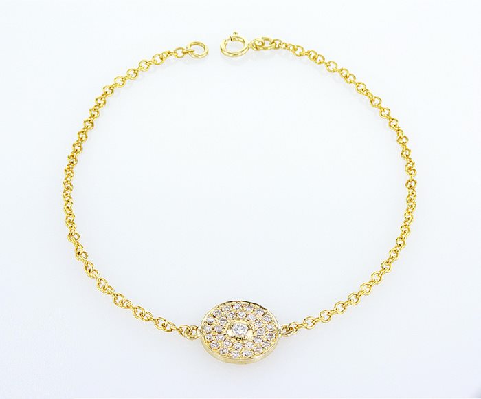 צמיד עיגול עם יהלום ויהלומים מסביב