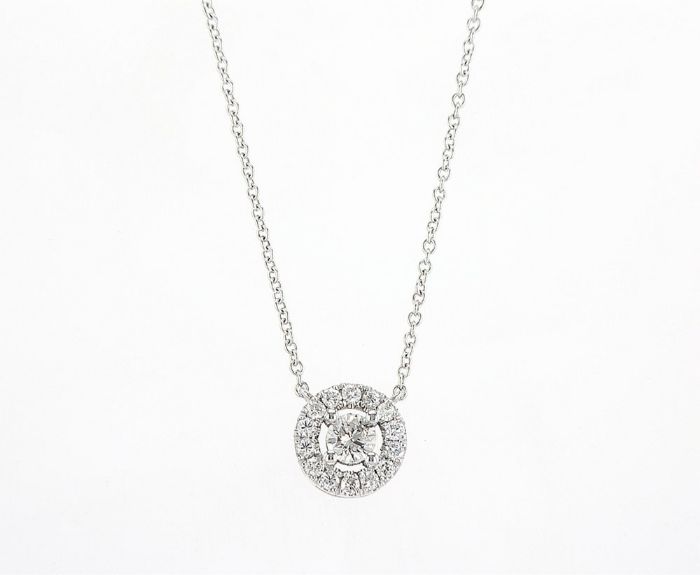 שרשרת יהלום מרכזי ויהלומים מסביב