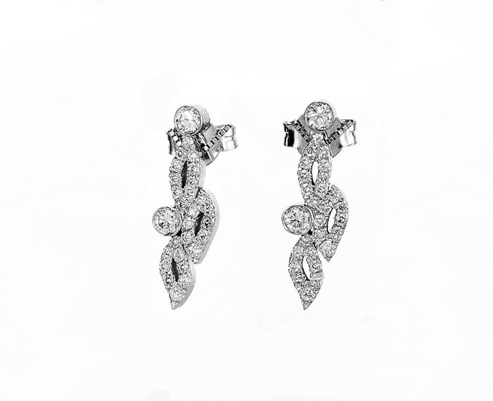 עגילם בעיצוב מיוחד צמודים לאוזן משובצים יהלומים